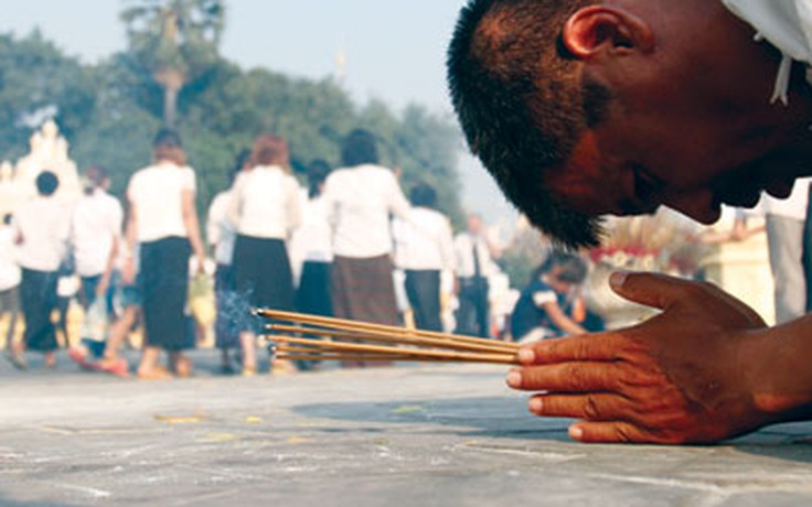 Hỏa táng thi hài cựu vương Campuchia