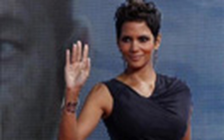 "Miêu nữ" Halle Berry tham gia chống đói nghèo