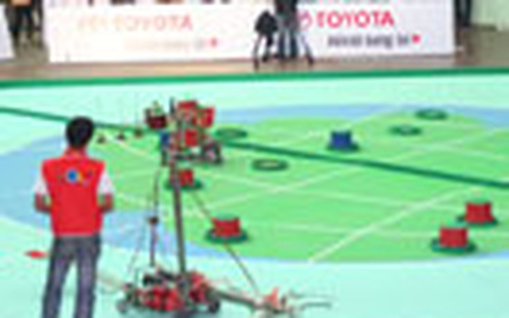 32 đội sẽ tranh tài ở chung kết Robocon VN 2013