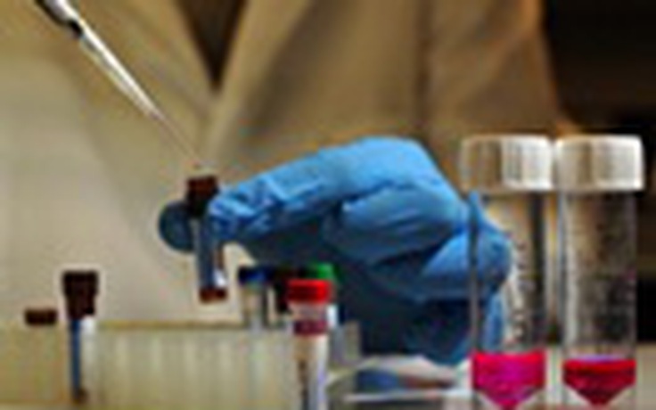 Sẽ có thuốc chữa HIV trong vài tháng tới?