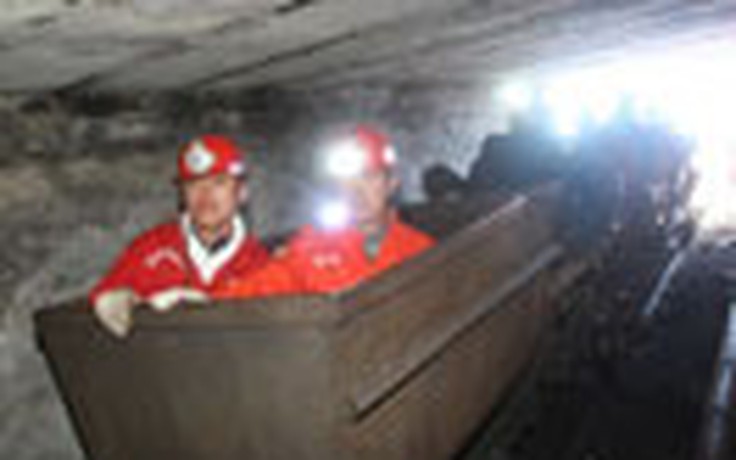 Nổ mỏ than ở Trung Quốc, 12 người chết