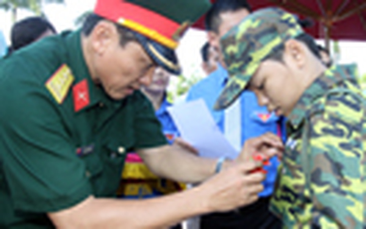 90 học sinh tham gia Học kỳ quân đội tại Đà Nẵng