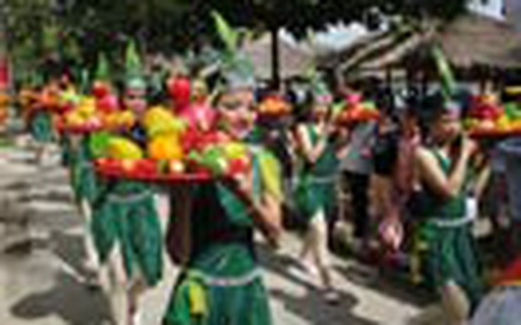 Thú vị lễ hội Hoa quả sơn tại đảo Khỉ