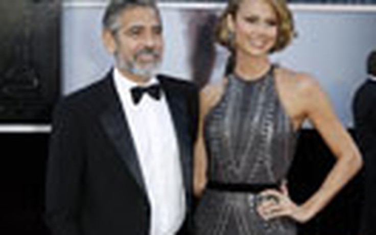 George Clooney và bạn gái "đường ai nấy đi"