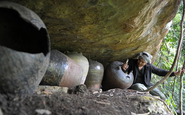 Bí ẩn hàng trăm lọ cốt cổ ở Campuchia