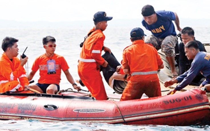 31 người chết, 171 người mất tích trong vụ chìm phà Philippines
