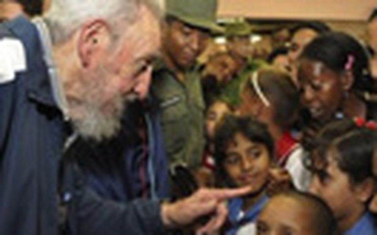 Ông Fidel Castro lên tiếng vụ Cuba không nhận Snowden