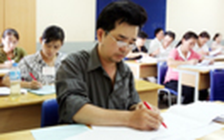Ông Nguyễn Vinh Hiển, Thứ trưởng Bộ GD-ĐT: ‘Tỷ lệ tốt nghiệp hiện nay là chưa thực chất’