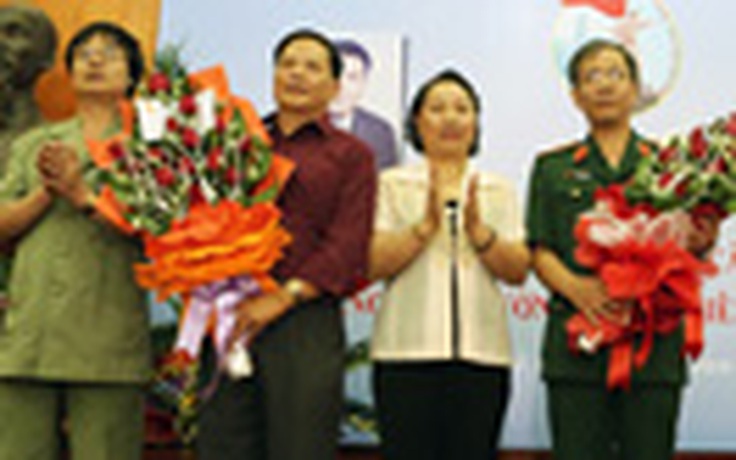 Tôn vinh người “đặc biệt”