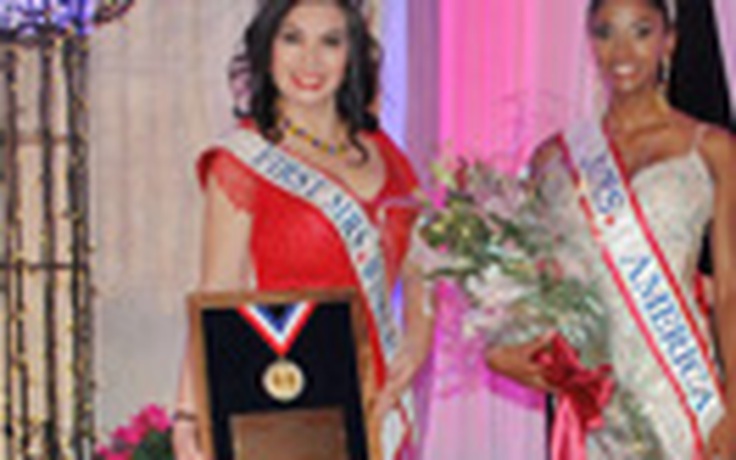 Quý bà Texas đăng quang Hoa hậu Quý bà Mỹ 2013