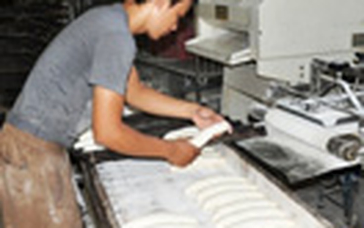 Kiểm tra sản xuất bánh trung thu tại Đà Nẵng