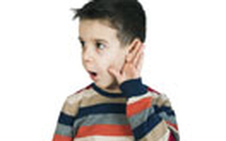 Rối loạn tai giữa và hiếu động thái quá