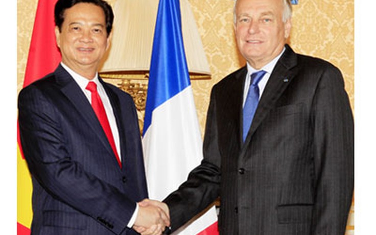 Việt Nam và Pháp trở thành đối tác chiến lược