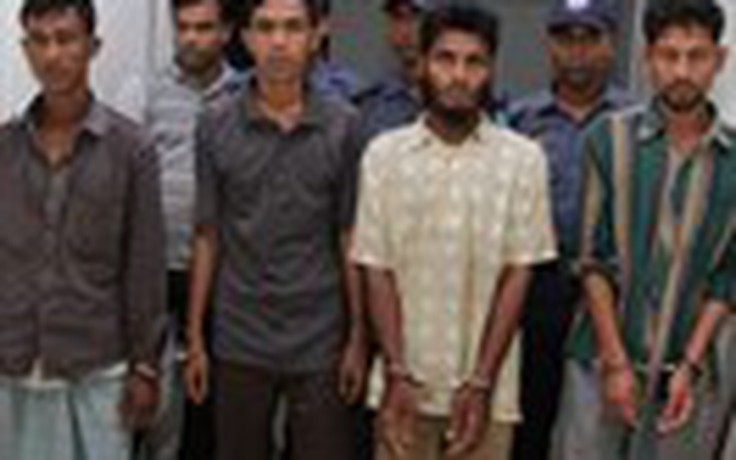 Cướp xe chở tù, giải phóng tử tội ở Bangladesh