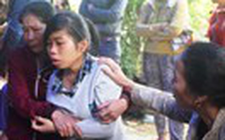 Ba mẹ con trói tay nhau tự tử tại hồ Phú Ninh
