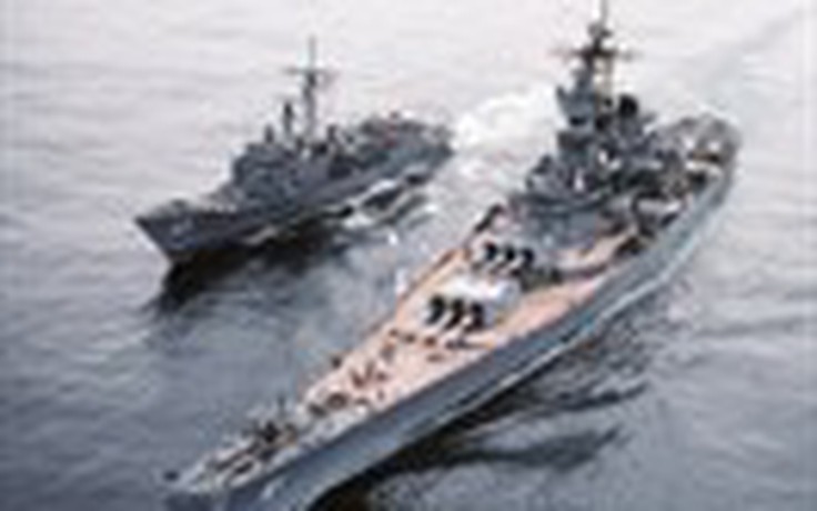 Thăm thiết giáp hạm lớn nhất nước Mỹ