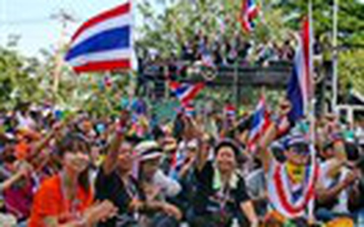 Thái Lan bắt lãnh đạo phe biểu tình