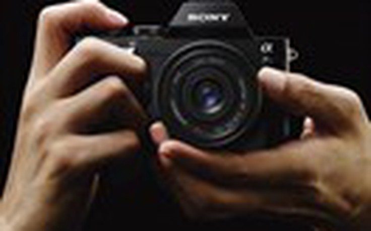 Camera A7s quay video 4K ánh sáng yếu