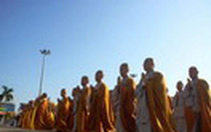 Đại lễ Phật đản - Vesak 2014 cầu quốc thái dân an, hòa bình thế giới