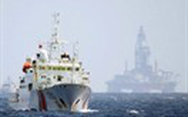 Tường thuật từ Hoàng Sa: Bằng chứng tàu hải giám Trung Quốc cố tình đâm tàu VN