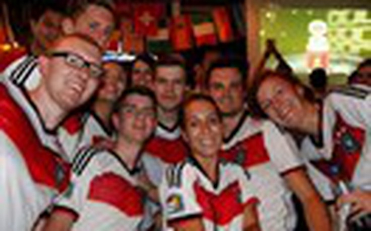 World Cup 2014: CĐV Đức tại TP.HCM vỡ òa hạnh phúc