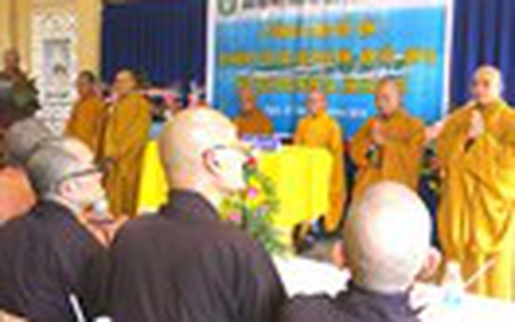 Cử năm chư tăng ra làm nhiệm vụ Phật sự tại Trường Sa