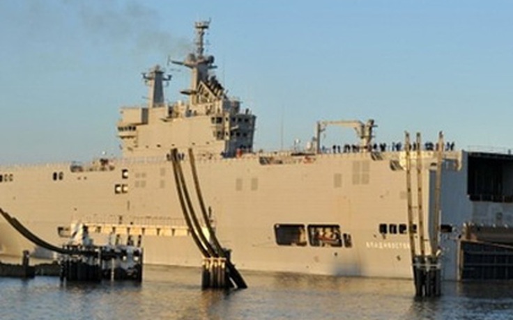 Nga tuyên bố tự đóng tàu chiến, dọa kiện Pháp