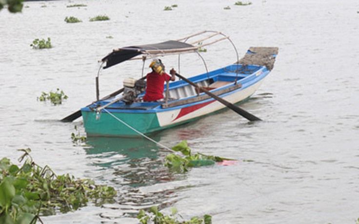 Phát hiện thi thể một cô gái trôi trên sông Sài Gòn