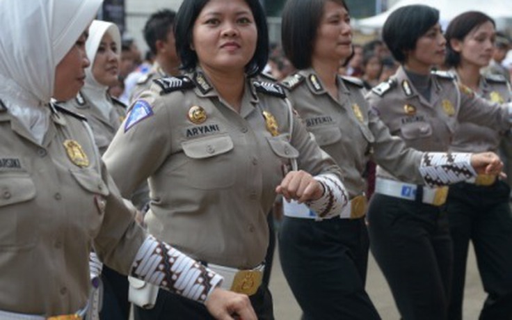 Phụ nữ Indonesia muốn làm cảnh sát phải kiểm tra trinh tiết