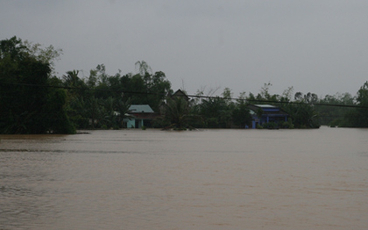 Lũ các sông từ Quảng Bình đến Bình Định đang lên