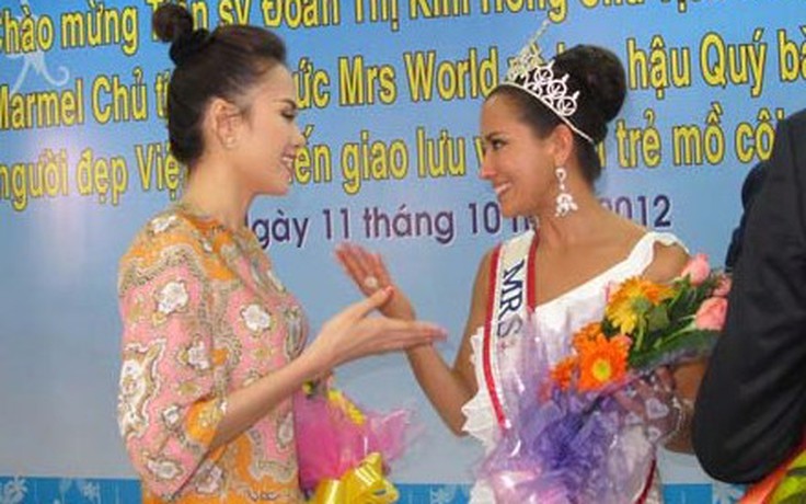 Hoa hậu Quý bà Thế giới 2011 thân thiết cùng Diễm Hương