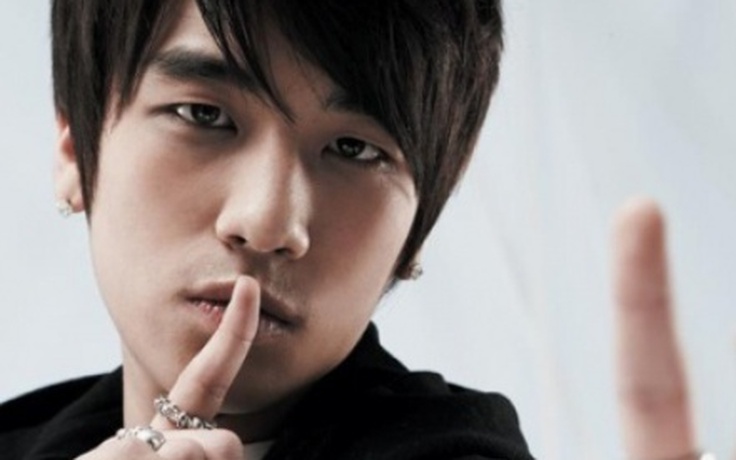 Seungri của Big Bang dính scandal "giường chiếu"