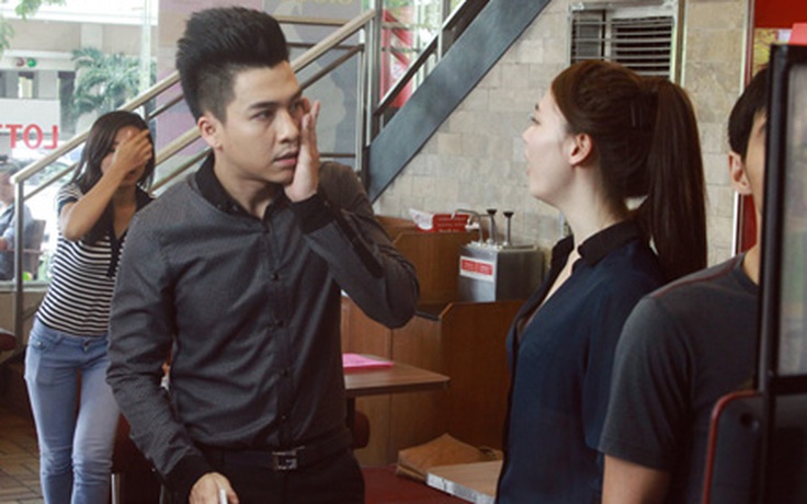 Tiến Dũng nhóm The Men bị tát sưng mặt trong MV mới