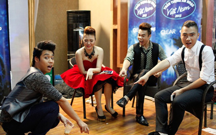 Phú Hiển bị ‘bắt nạt’ trong hậu trường Vietnam Idol