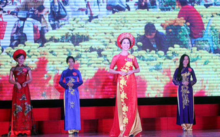 Nữ sinh Ngoại giao đăng quang Hoa khôi sinh viên Hà Nội