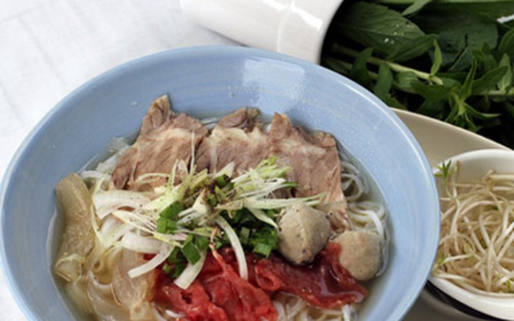 Tự nấu phở tại nhà