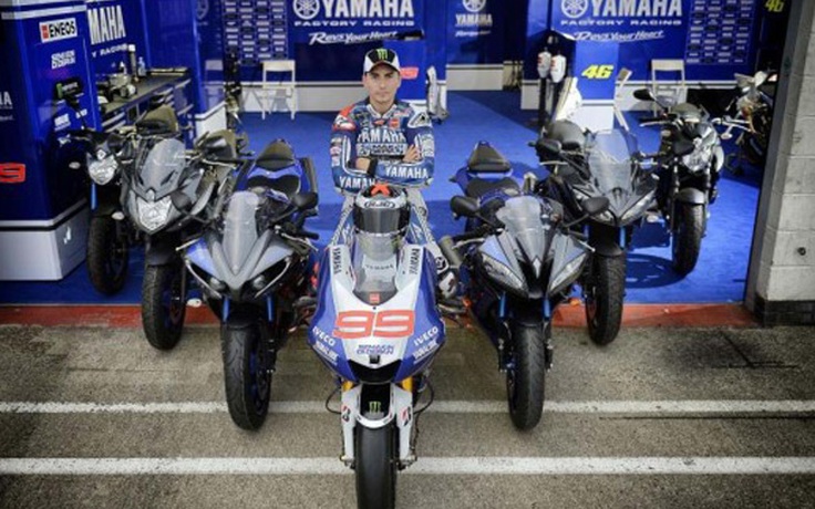 Ra mắt Yamaha R1 và R6 phiên bản Race Blu 2014
