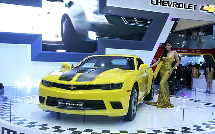 Chevrolet Camaro RS khuấy động Vietnam Motor Show 2014