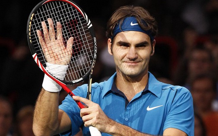 Federer thắng trận thứ 800
