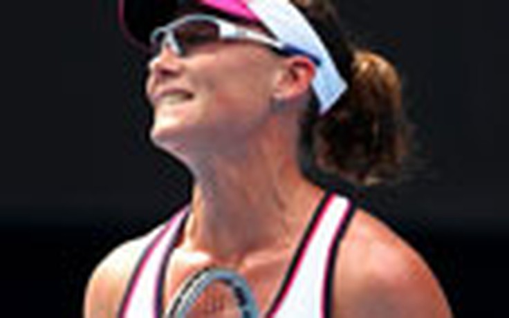 Sam Stosur bất ngờ bị loại