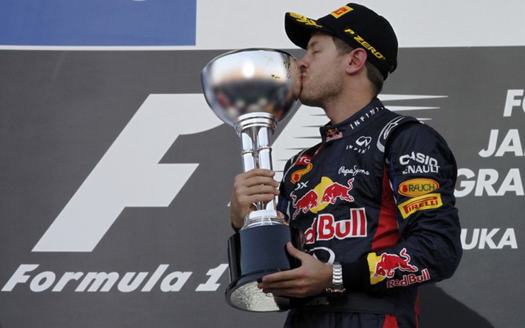 Japanese Grand Prix 2012: Vettel gặp may, Alonso gặp nạn
