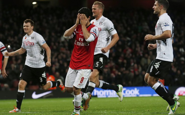 Arsenal 3-3 Fulham: "Pháo thủ" vuột ăn phút cuối!