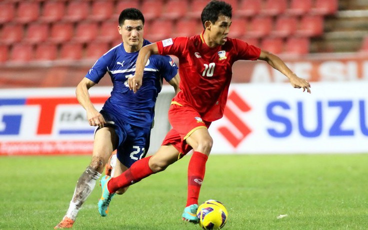 Chủ nhà Thái Lan thắng chật vật Philippines 2-1