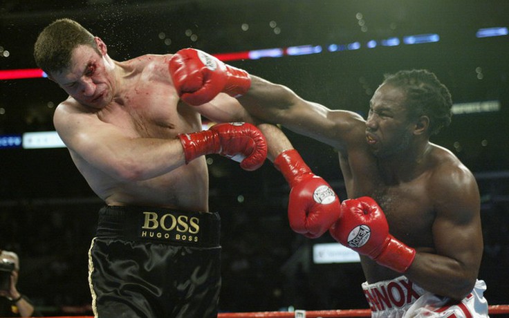 Lennox Lewis muốn “dạy dỗ” anh em Klitschko