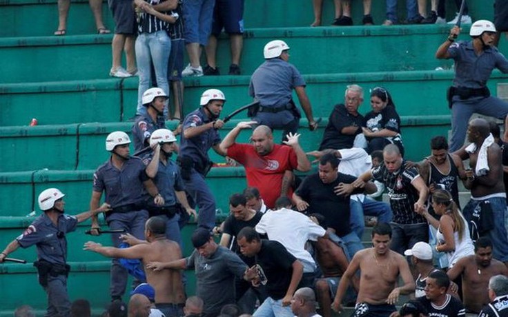 Bạo loạn bóng đá ở Brazil, 1 người bị bắn chết
