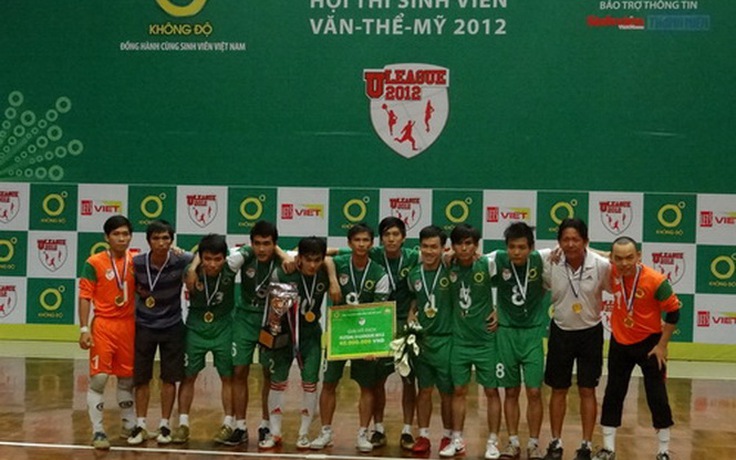 Cao đẳng Bách Việt vô địch Futsal U-League 2012