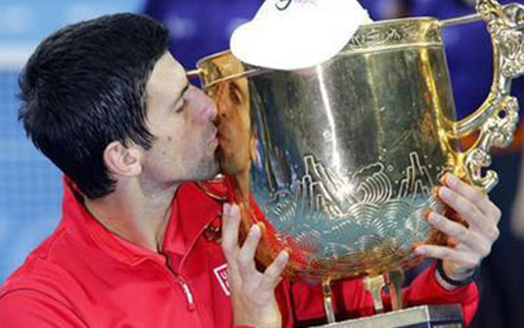 Djokovic bảo vệ thành công chức vô địch