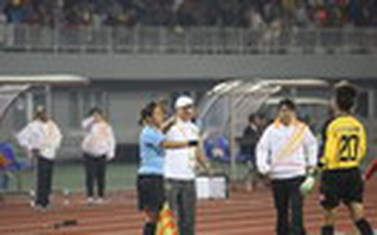 HLV tuyển nữ Myanmar: Trọng tài kém đã làm hỏng trận đấu