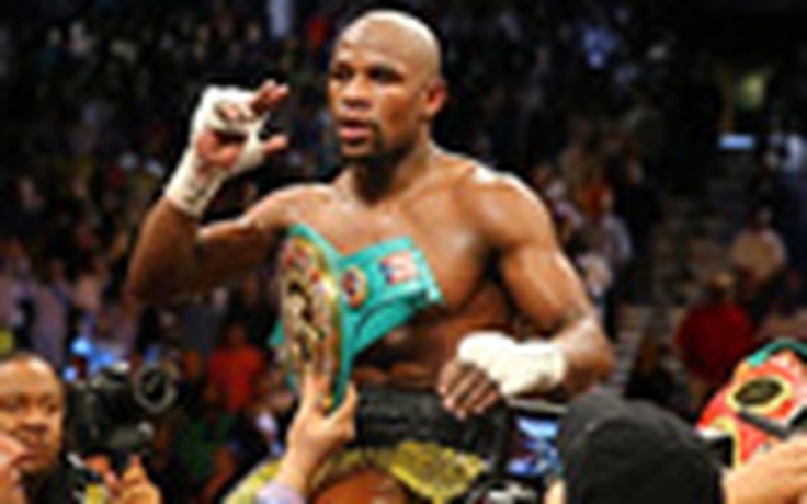 Mayweather vẫn giữ danh “độc cô cầu bại”