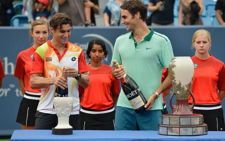 Serena và Federer cùng đăng quang Cincinnati 2014